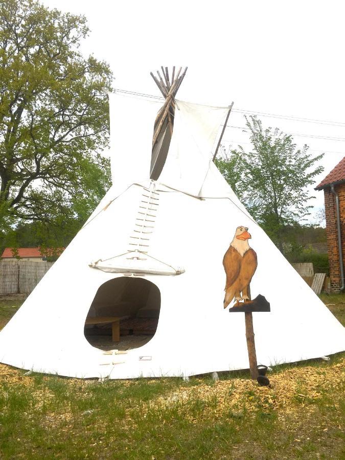 Kuckunniwi Tipidorf 호텔 Tauche 외부 사진